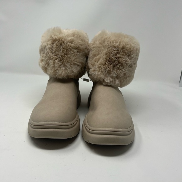 Zara Other - ZARA Furry Sheepskin Handmade Fetish High Heel Winter Snow Boots KIDS  SZ 33